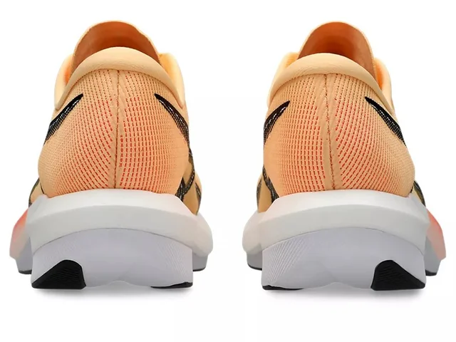 Asics Unisex Løpesko Magic Speed 5 42,5 Raskere steg, mer respons - OG/B 