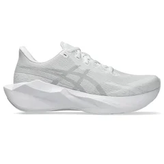 Asics Dame Løpesko Novablast 6 36 Energisk løpesko med godt grep - w/w