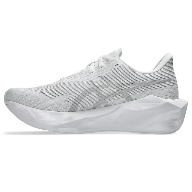 Asics Dame Løpesko Novablast 6 36 Energisk løpesko med godt grep - w/w 
