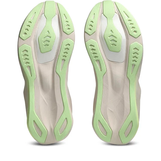 Asics Herre Løpesko Novablast 6 42,5 Løpesko med overlegen energiretur -rd/iy 