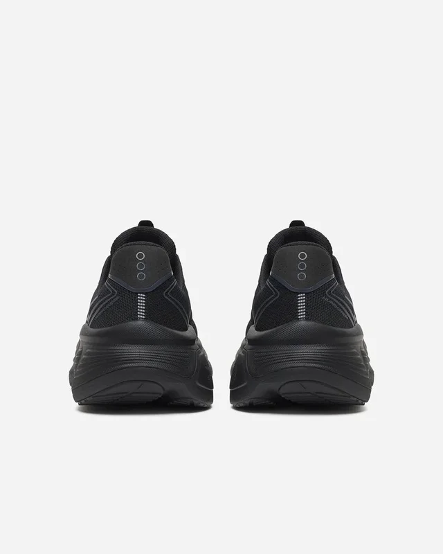 Saucony Løpesko W Hurricane 26 37 Maksdempet løpesko - triple black 