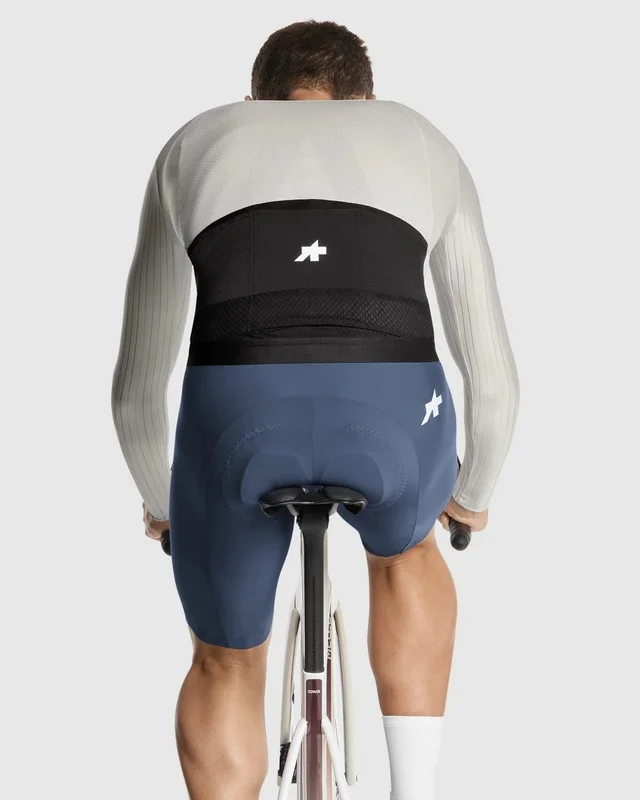 Assos Herre Equipe RS S11 Trøye LS M Aerodynamisk sykkeltrøye - Almond milk 