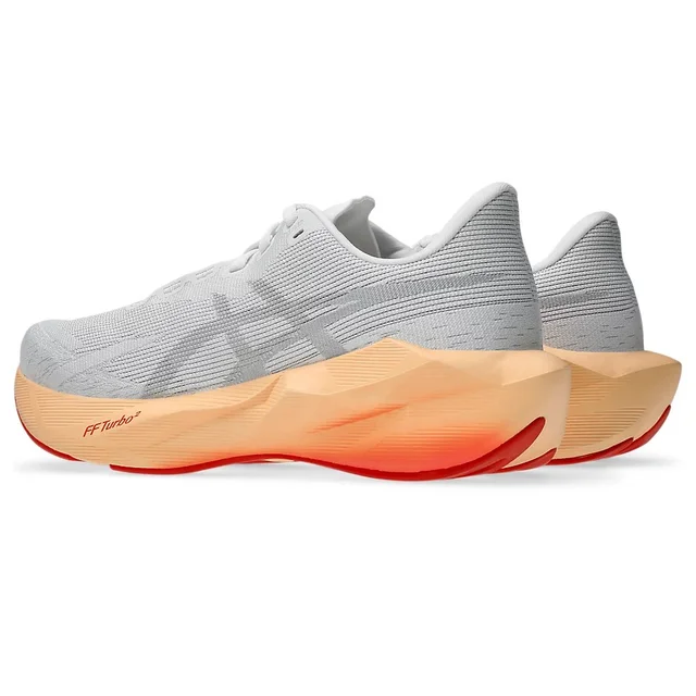 Asics Dame Løpesko Novablast 6 39,5 Energisk løpesko med godt grep - W/VC 
