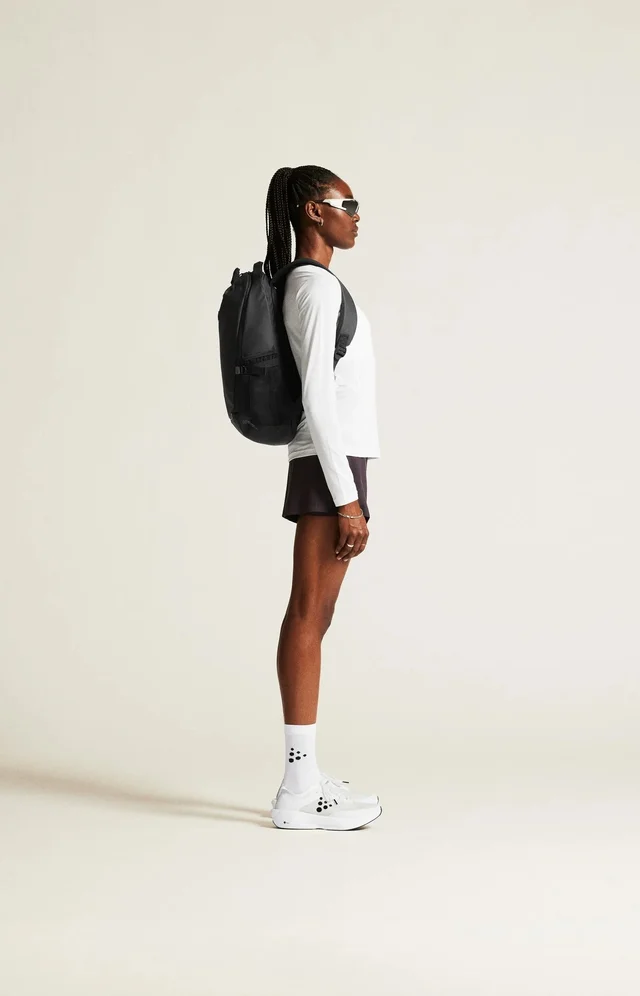 Craft Dame Trøye LS Adv Essence 2 M Langermet treningstrøye med mesh - white 