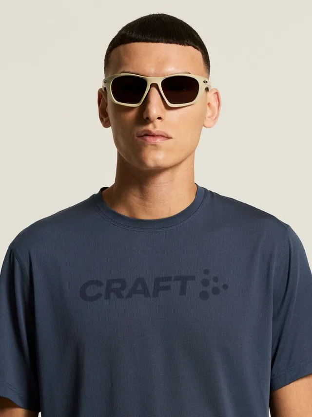 Craft Herre Trøye SS Essence Logo 2 M Myk og allsidig treningstrøye - Night 