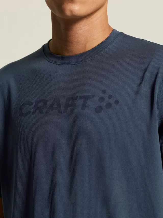 Craft Herre Trøye SS Essence Logo 2 M Myk og allsidig treningstrøye - Night 