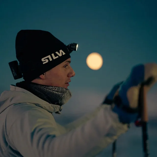 Silva Hodelykt Free Pulse 1500 S Lett hodelykt med 1500 lumen 