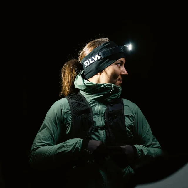 Silva Hodelykt Free Pulse 1500 S Lett hodelykt med 1500 lumen 