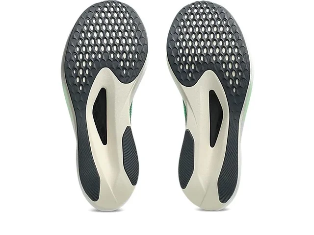 Asics Unisex Løpesko Magic Speed 5 44 Raskere steg, mer respons - VG/CG 