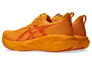 Asics Herre Løpesko Novablast 5 43,5 Løpesko med høy energiretur - Y/A 