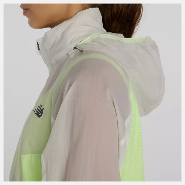 New Balance W Jakke RC S Lett jakke med vannbeskyttelse-AFTERGLOW 