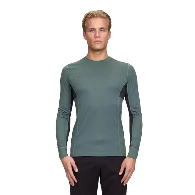 Dæhlie Herre Trøye Training Tech LS M Perfekt superundertøy til den aktive-DFo 