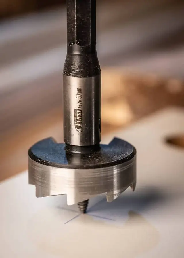 KVISTBOR 14MM FESTE 9,5MM TOTALLENGDE 93 Forstner-bor / kvistbor Luna 